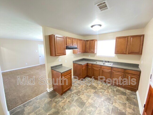 Foto del edificio - 2151 Willow Wood Ave