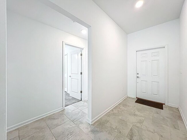 Foto del edificio - 4/2 Groveland Home with Solar Panels