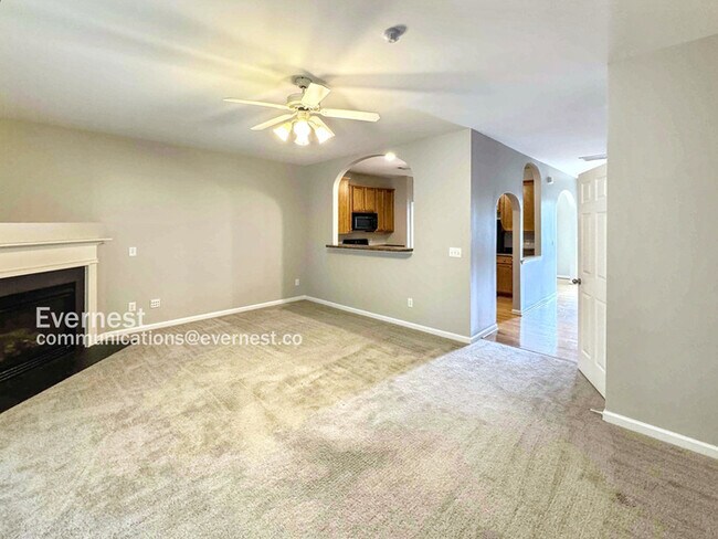 Foto del edificio - 11237 Lofty Heights Pl