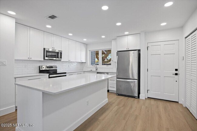 Foto del edificio - 337 Quail Pointe Dr