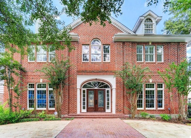 Building Photo - 14822 Bramblewood Dr
