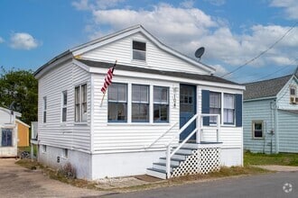 Building Photo - 104 Cable Ave