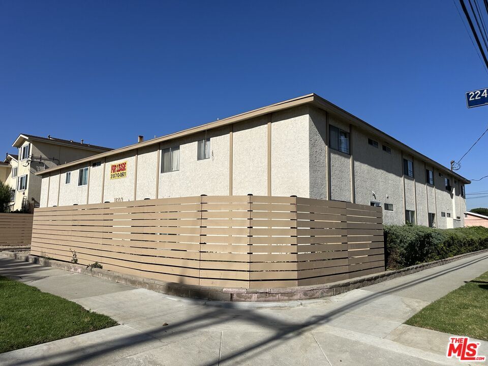 Foto principal - 1603 W 224th St