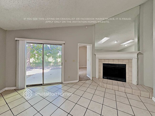 Building Photo - 385 Filmore Dr