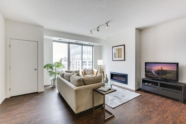 Foto del edificio - 1800 E Lake St
