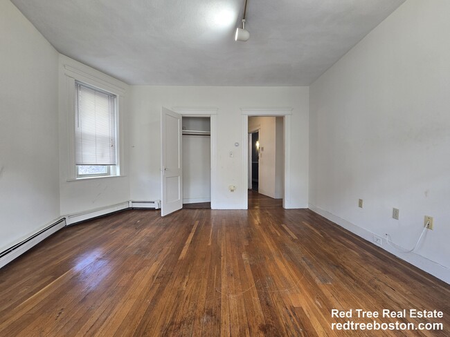 Photo - 15 Colborne Rd Apartment