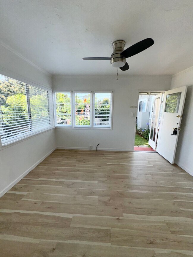 Foto del edificio - 4311-4315 Maryland Street