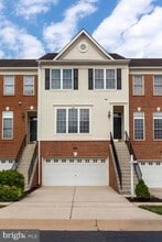 Building Photo - 25286 McIntyre Sq