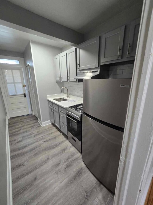 Photo - 1128 16th St NE Apartment