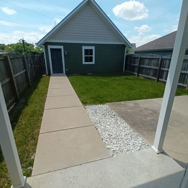 Foto del edificio - 3 Bd 2.5 Ba