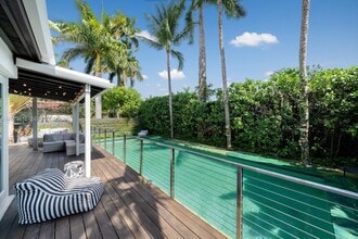 Building Photo - 114 5th Dilido Terrace