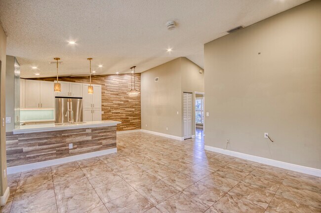 Foto del edificio - 9109 SW 21st St