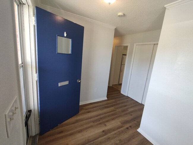 Foto del edificio - SUPERB Home in Sea Gate - close to Market ...