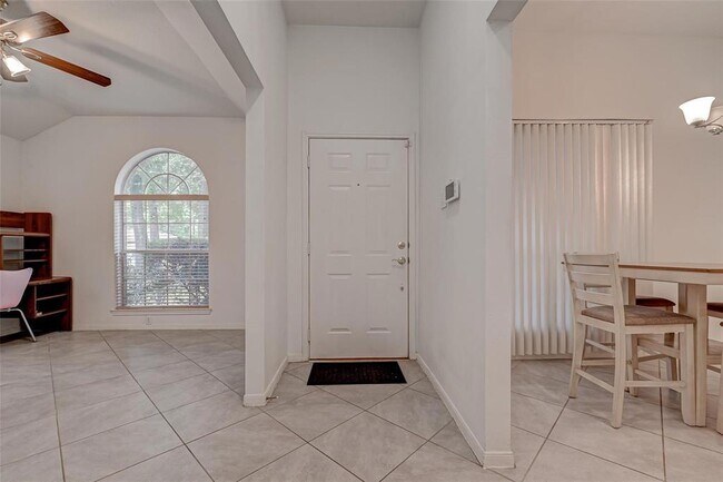 Foto del edificio - 2911 Killdeer Ln