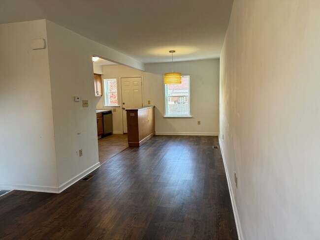 Foto del edificio - 554 Hand Ave