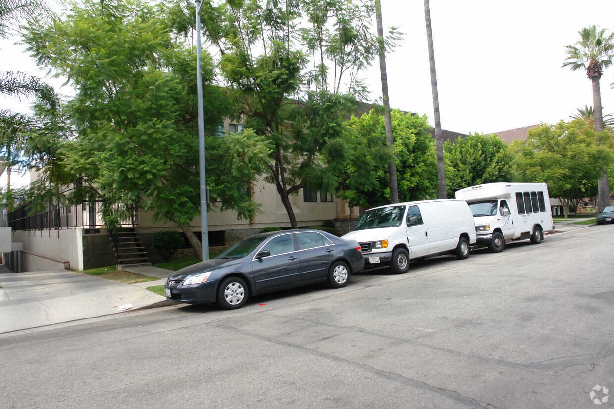 321 norte de Cedar St. - 321 N Cedar St