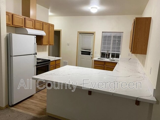 Building Photo - 3110 S 43rd St