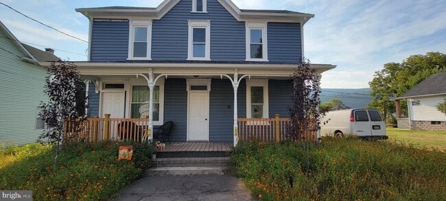 Building Photo - 14208 Temple St