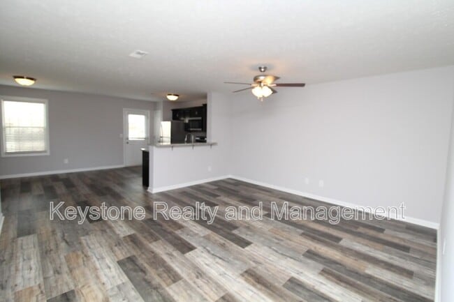 Building Photo - 1611-E Railton Ct