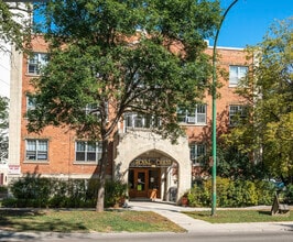 Building Photo - 271 Wellington Cres