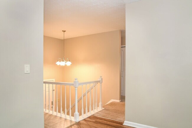 Foto del edificio - 3468 Whisper Creek Dr