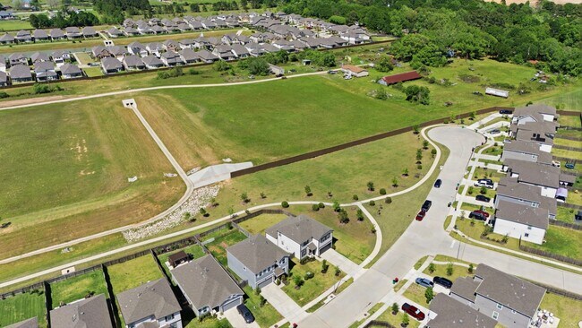 Foto del edificio - 26535 Decker Farms Ln