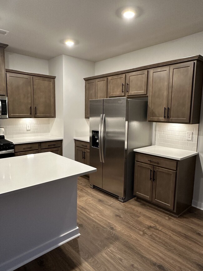 Building Photo - 1021 Royal Gorge Private Ct