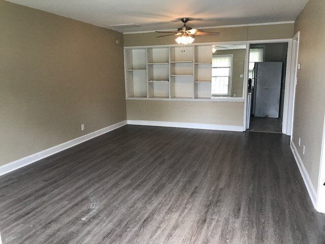 Foto del edificio - 1303 Clifton Ln