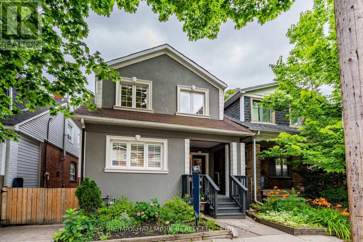 Primary Photo - 736 Woodbine Ave