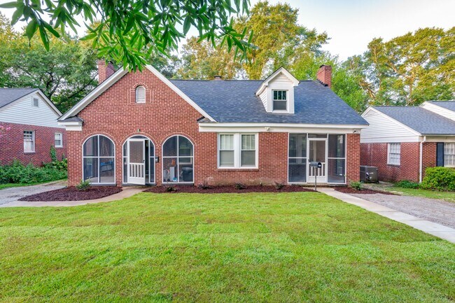 Building Photo - 2520 Burney Dr