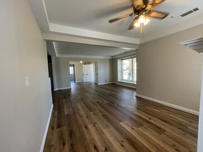 Foto del edificio - 905 E Brockton Ave