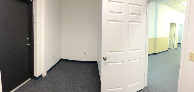 Building Photo - 5620 Concord Pkwy S