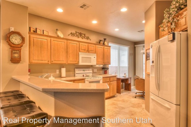Foto del edificio - 3714 E Canyon Crest Ave