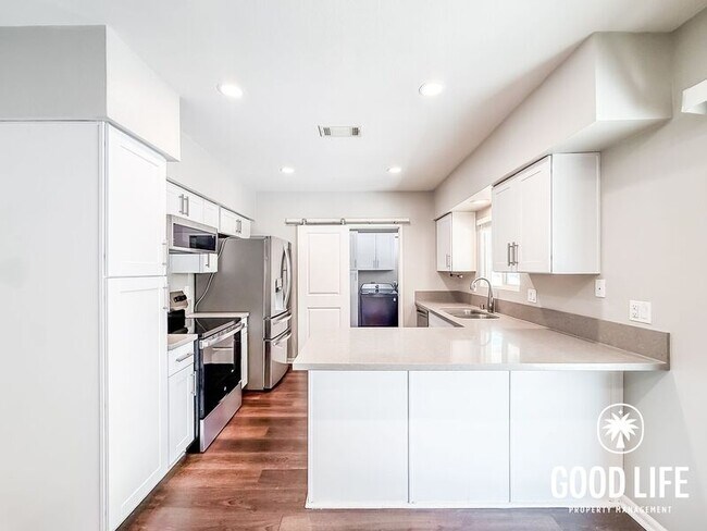 Building Photo - 9312 Alderbury St