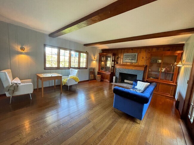 Building Photo - STUNNING 4BD/2BA SINGLE FAMILY HOME IN OAKLAND CA!!!