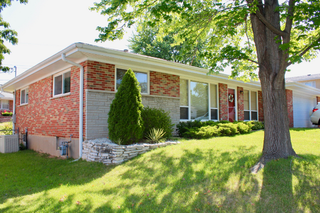 Building Photo - 4011 Northern Aire Dr