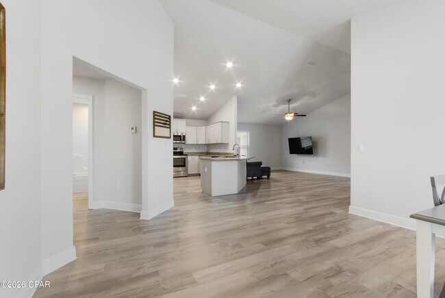 Building Photo - 11528 Poston Rd