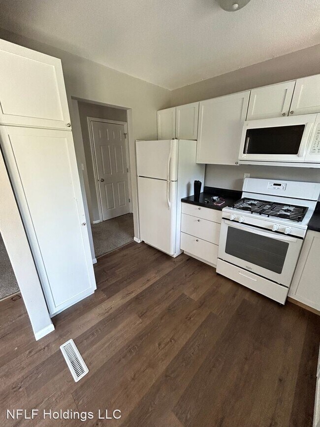 Foto del edificio - 4 br, 1 bath House - 4377 Oxford dr