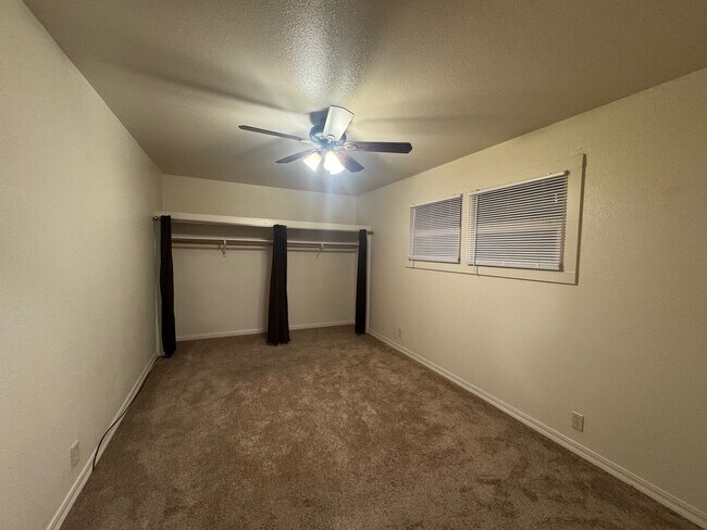 Foto del edificio - 4753 Herron Rd