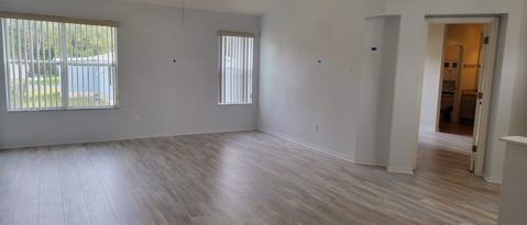Building Photo - 1213 Pompano Ln
