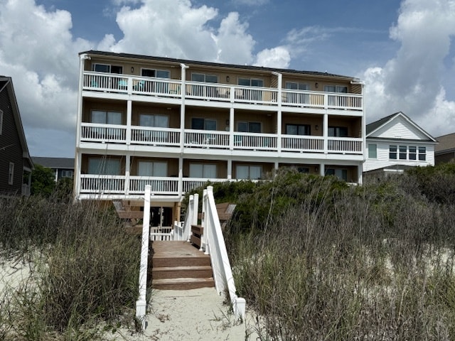 Foto del edificio - 813 S Ocean Blvd