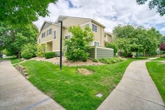 Building Photo - 930 Button Rock Dr