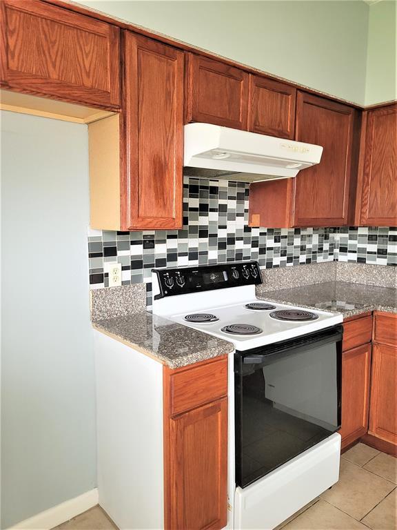 Building Photo - 12500 Brookglade Cir