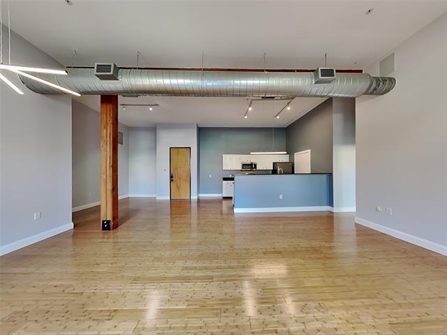 Building Photo - 2502 Live Oak St