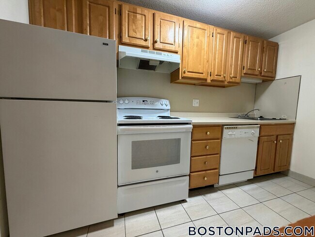 Foto del edificio - 122 Dustin St