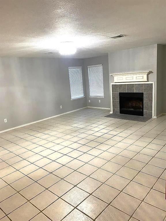Building Photo - 5926 Clerkenwell Dr