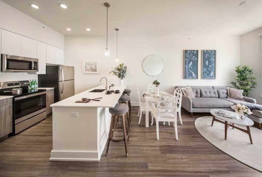Foto principal - 123 River St