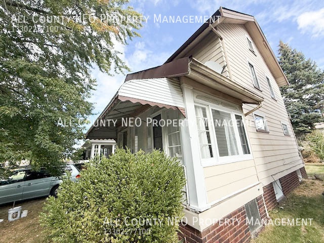 Foto del edificio - 3521 W 123rd St