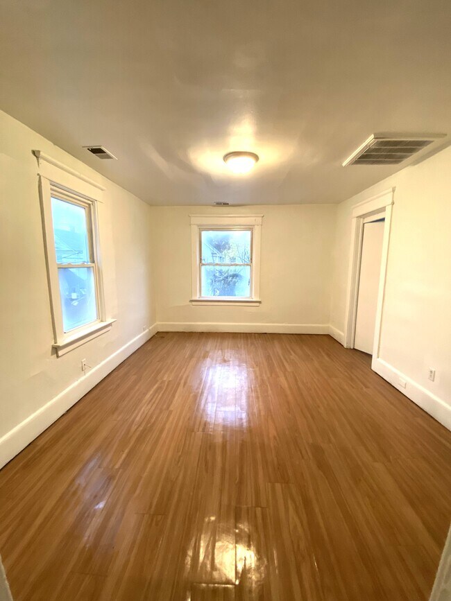 Foto del edificio - 526 E 22nd St