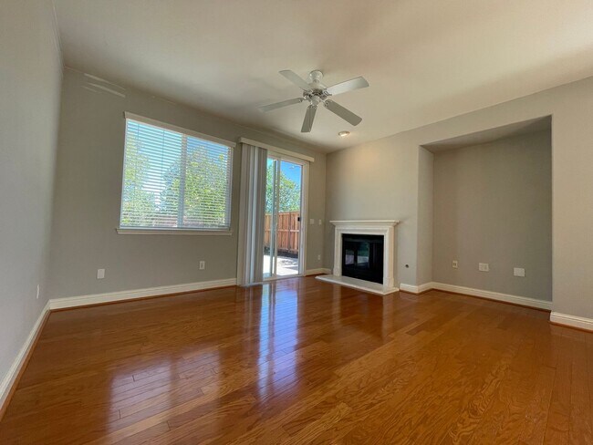 Foto del edificio - Spacious Anatolia Home in Rancho Cordova – Club Membership & Internet Included!